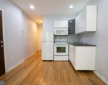 1525 W Seybert Street - Photo Thumbnail 2