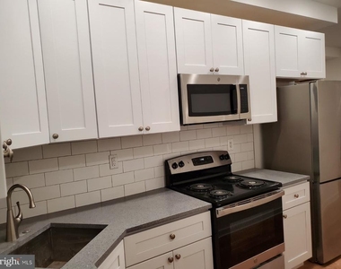 1834 N Bouvier Street - Photo Thumbnail 7
