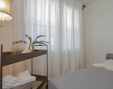 128 N Rhode Island Avenue - Photo Thumbnail 12