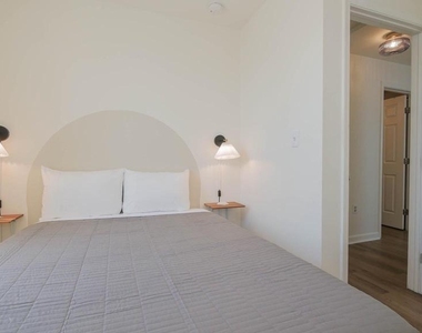 128 N Rhode Island Avenue - Photo Thumbnail 40