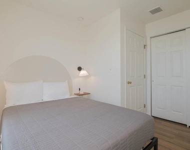 128 N Rhode Island Avenue - Photo Thumbnail 38