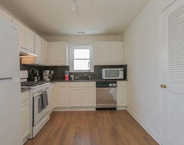 128 N Rhode Island Avenue - Photo Thumbnail 19