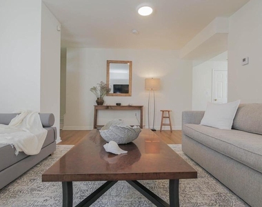 128 N Rhode Island Avenue - Photo Thumbnail 13