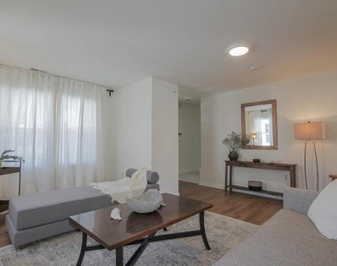 128 N Rhode Island Avenue - Photo Thumbnail 9