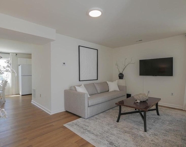 128 N Rhode Island Avenue - Photo Thumbnail 6
