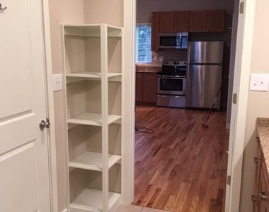 808 808 Edmund Street Street - Photo Thumbnail 2