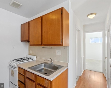 630 11th Street Ne - Photo Thumbnail 5