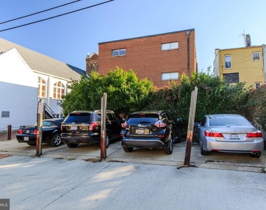 630 11th Street Ne - Photo Thumbnail 16