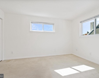630 11th Street Ne - Photo Thumbnail 9