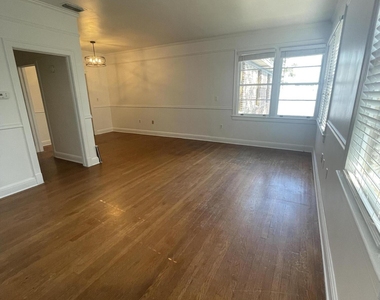 2746 Vernon Terrace - Photo Thumbnail 2