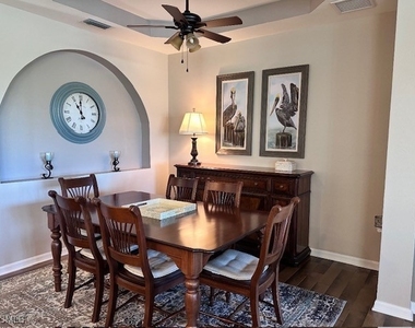 10470 Casella Way - Photo Thumbnail 5