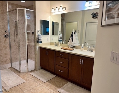 10470 Casella Way - Photo Thumbnail 7