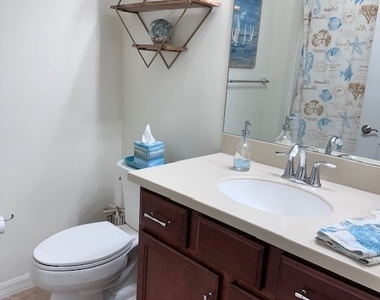 10470 Casella Way - Photo Thumbnail 10
