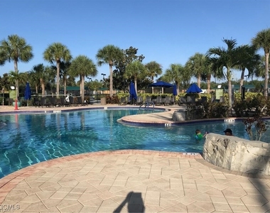 10470 Casella Way - Photo Thumbnail 14