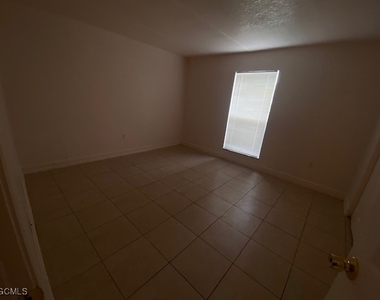 12648 Kenwood Lane - Photo Thumbnail 14