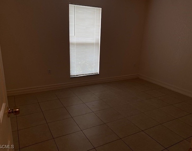 12648 Kenwood Lane - Photo Thumbnail 12