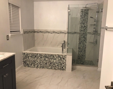 7914 Tilbury Woods Lane - Photo Thumbnail 18