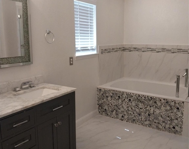 7914 Tilbury Woods Lane - Photo Thumbnail 16