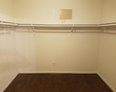 7914 Tilbury Woods Lane - Photo Thumbnail 21
