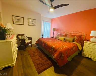 10063 Majestic Avenue - Photo Thumbnail 18