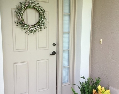 10063 Majestic Avenue - Photo Thumbnail 3