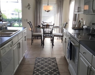 10063 Majestic Avenue - Photo Thumbnail 8
