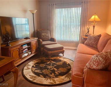 10063 Majestic Avenue - Photo Thumbnail 13