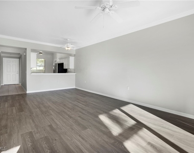 8550 Kingbird Loop - Photo Thumbnail 7
