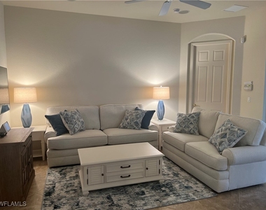 6478 Waverly Green Way - Photo Thumbnail 7