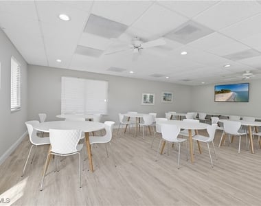 609 12th Avenue S - Photo Thumbnail 24