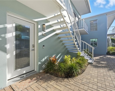 609 12th Avenue S - Photo Thumbnail 2