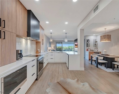 7671 Pebble Creek Circle - Photo Thumbnail 4