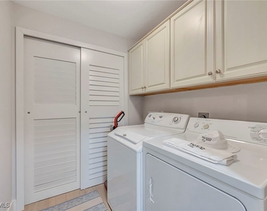 7671 Pebble Creek Circle - Photo Thumbnail 23