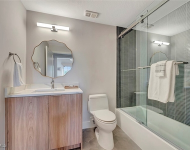7671 Pebble Creek Circle - Photo Thumbnail 22