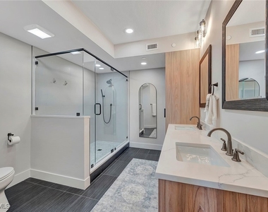 7671 Pebble Creek Circle - Photo Thumbnail 17