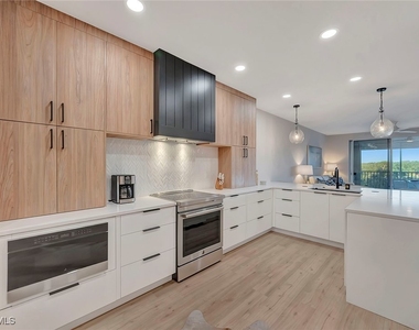 7671 Pebble Creek Circle - Photo Thumbnail 6
