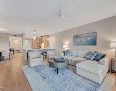 7671 Pebble Creek Circle - Photo Thumbnail 9