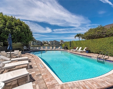 4155 Crayton Road - Photo Thumbnail 11