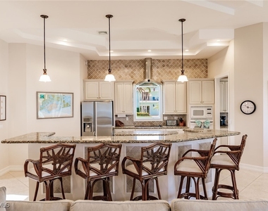 950 Snowberry Court - Photo Thumbnail 9