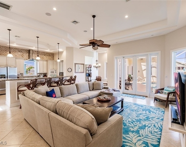 950 Snowberry Court - Photo Thumbnail 6
