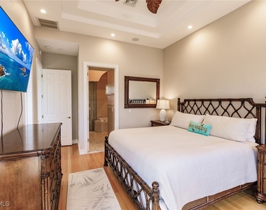 950 Snowberry Court - Photo Thumbnail 19