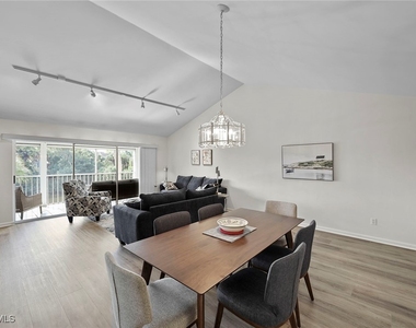 4240 Lake Forest Drive - Photo Thumbnail 4