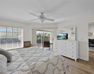 4240 Lake Forest Drive - Photo Thumbnail 14