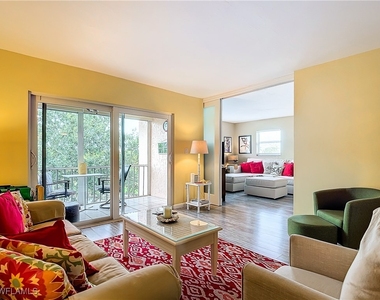 100 Forest Lakes Boulevard - Photo Thumbnail 23