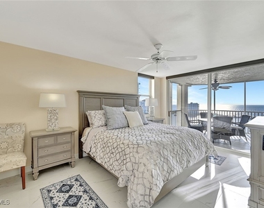 5550 Heron Point Drive - Photo Thumbnail 11