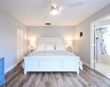 586 Beachwalk Circle - Photo Thumbnail 15