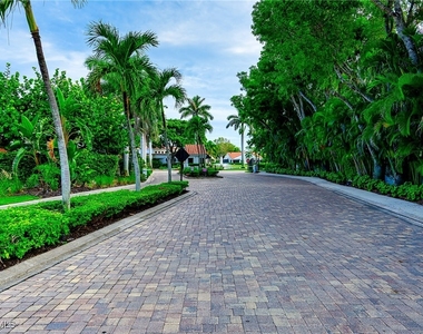 586 Beachwalk Circle - Photo Thumbnail 25