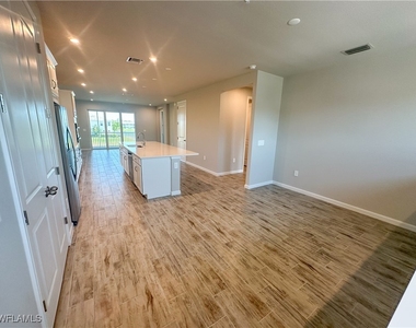 4551 Arboretum Circle - Photo Thumbnail 3