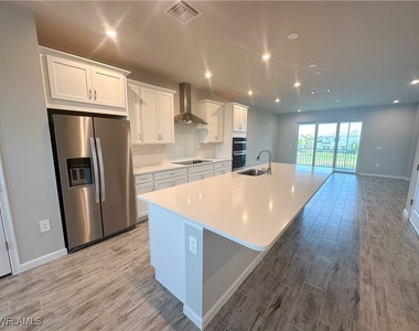 4551 Arboretum Circle - Photo Thumbnail 5