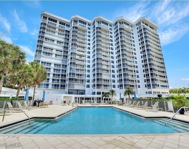 6361 Pelican Bay Boulevard - Photo Thumbnail 18